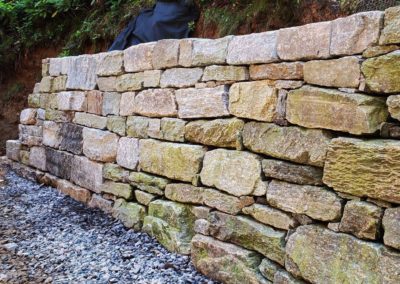 gratite retaining wall close-up