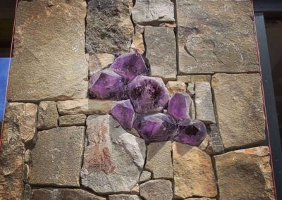 stone veneer close-up with amethyst inlay